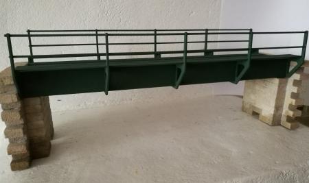 SB500 Stahl-Kastenbrücke mit Sandstein-Pfeilern